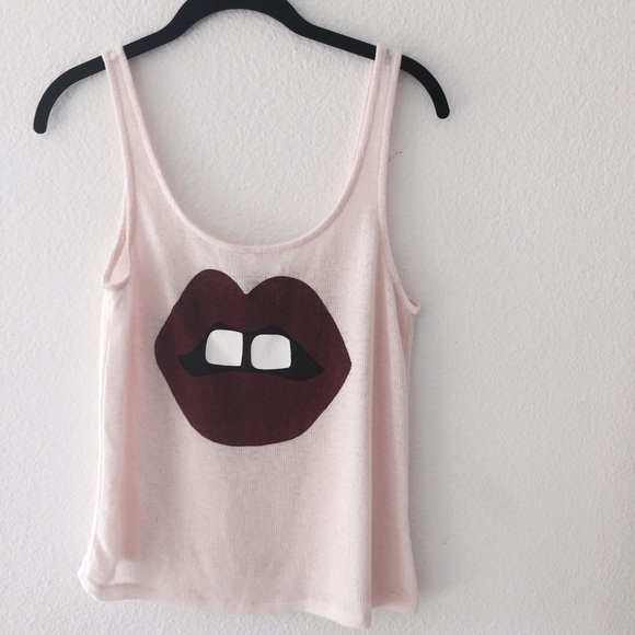 H&M Pink Graphic Tank 💋