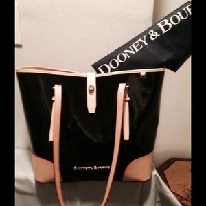 Dooney and Burke shoulder tote bag