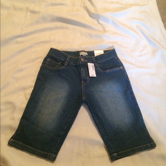 Girls stretchy skinny shorts faded wash