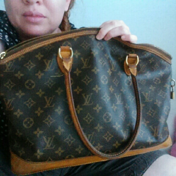 Lv bag - Picture 4 of 4