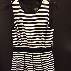 🍒🍏Very cute classic dress