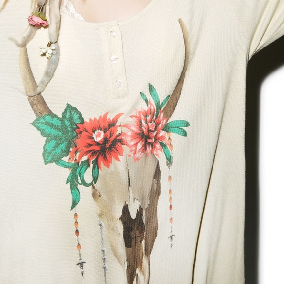 Wildfox Desert Dalia Long Sleeve Henely Thermal - Picture 3 of 4