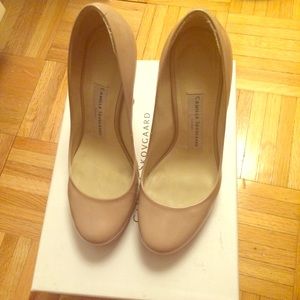 Camilla Skovgaard nude pumps