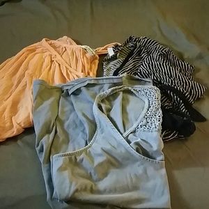 Bundle of xlg shirts