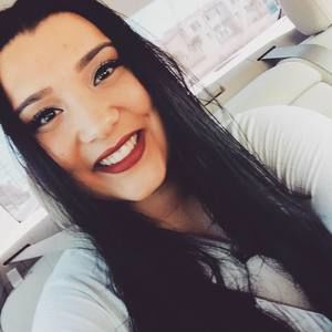 Meet your Posher, Kayla