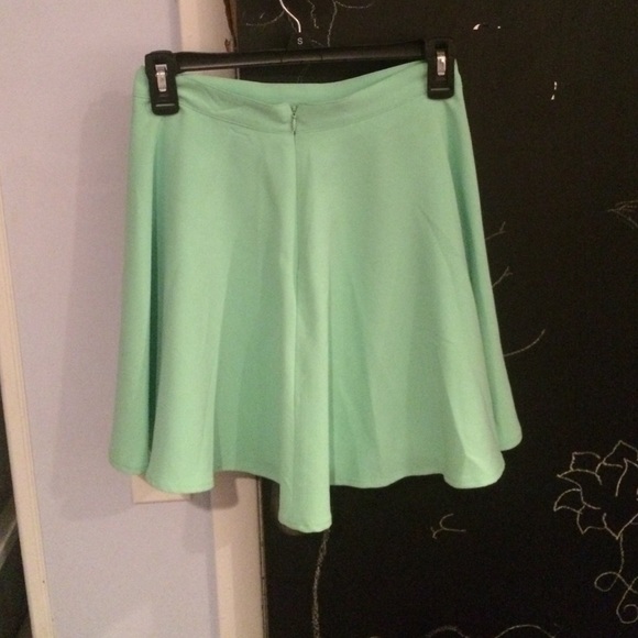 Skater skirt size:Small (Forever21 exclusive!!)