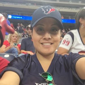 Meet your Posher, Araceli