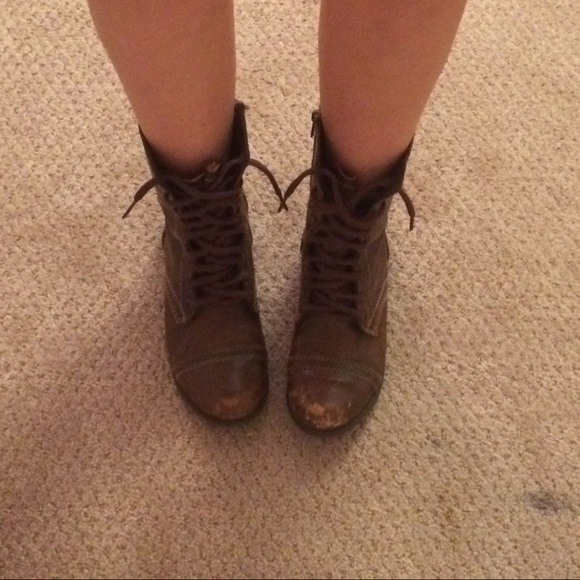STEVE MADDEN LEATHER VINTAGE COMBAT BOOTS - Picture 4 of 4
