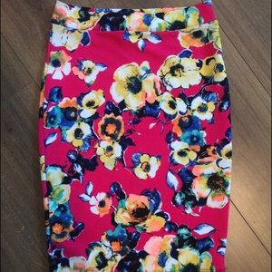 Pink/floral pencil skirt