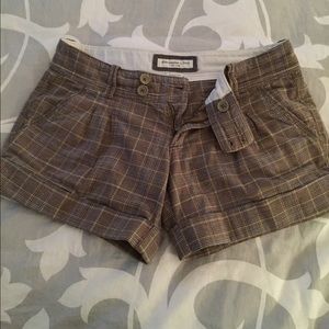 A&F brown/green plaid shorts