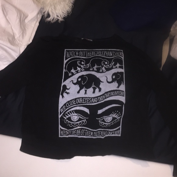 Brandy Melville Sweaters - brandy melville long sleeve top