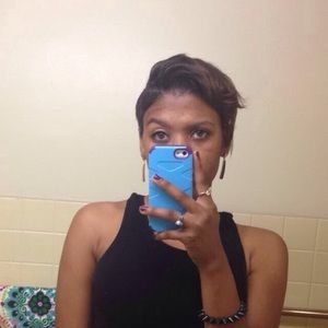 Meet your Posher, Atiya