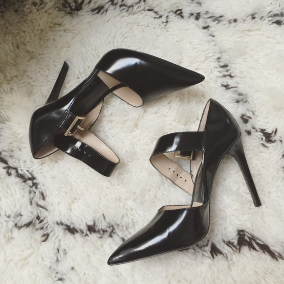 Zara Shoes - ZARA Buckle Pointy Pumps