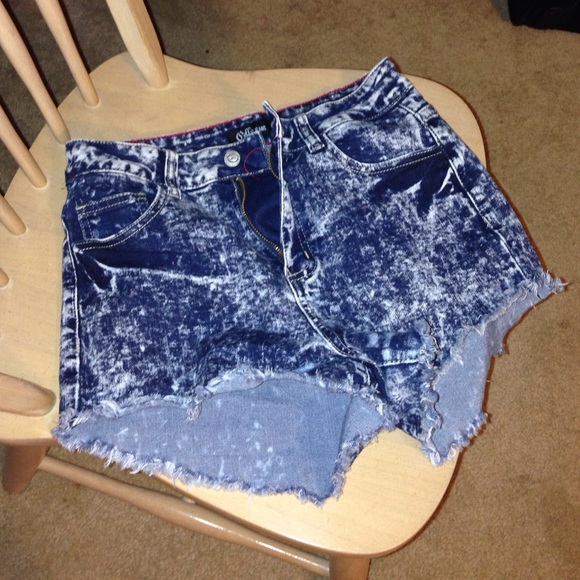 Charlotte Russe Highwaisted acid shorts