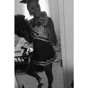 Meet your Posher, Alexis