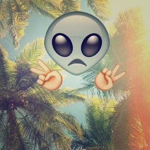 Anyone wanna trade Plz be free to ask 😊