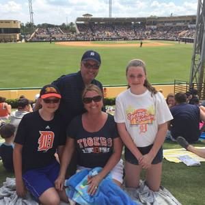 Meet your Posher, Laura