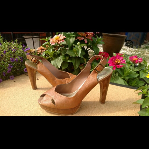 Jessica Simpson Tan Leather Sling Back Sand