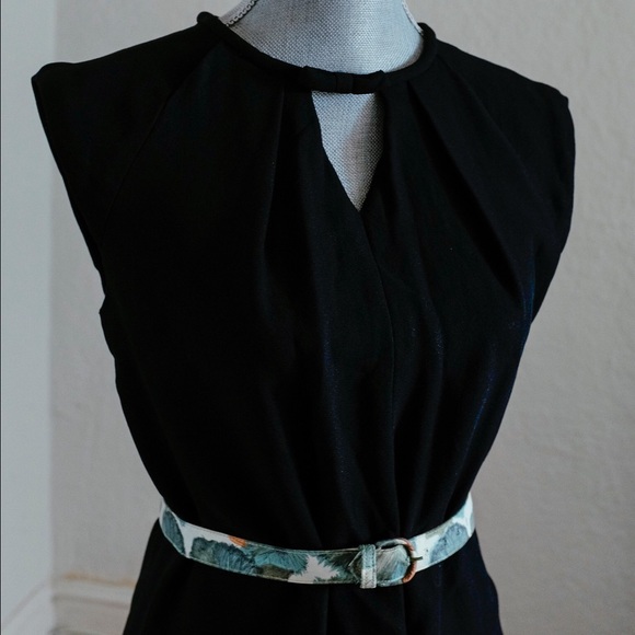 Vintage keyhole dress (belt not included)