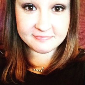 Meet your Posher, Briana
