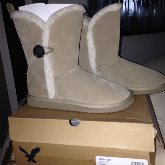 American Eagle boots new in box never worn Sz 7