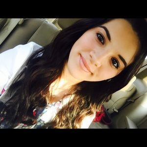 Meet your Posher, Hatice