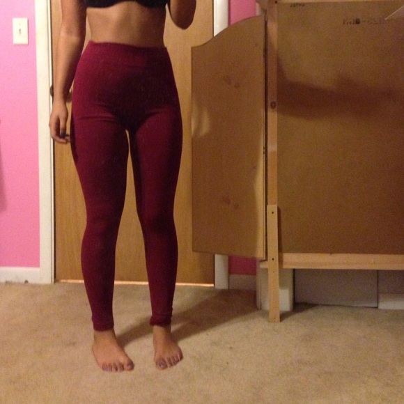 Highwasited Marroon Leggings