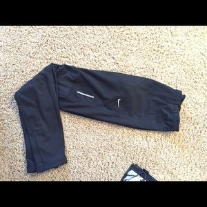 NWOT NIKE LEGGINGS
