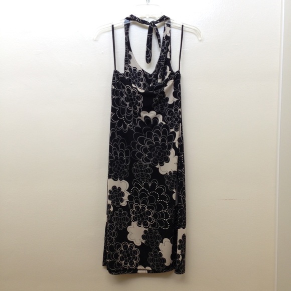 ๐5/$15 ๐HP NWOT Black/cream floral halter dress - Picture 2 of 3