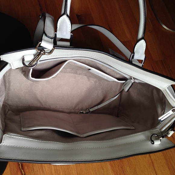 🎉HP🎉Rare Selma Colorblock Satchel - Picture 3 of 4