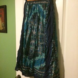 Maxi boho skirt in blue paisley