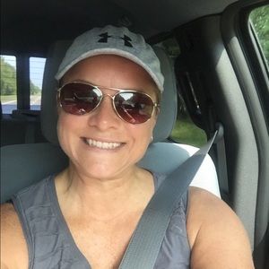 Meet your Posher, Wendy