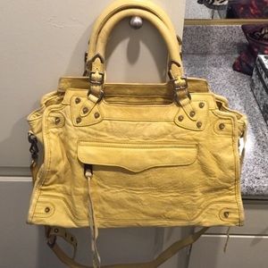 Rebecca Minkoff Bags - Yellow Rebecca Minkoff 'Desire' Bag Rebecca Minkoff Bags - Yellow Rebecca Minkoff 'Desire' Bag