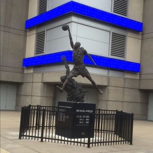 Meet your Posher, Ike