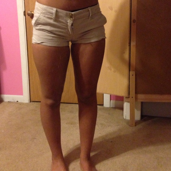 American Eagle Tan shorts