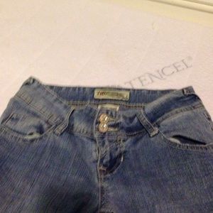 YMI size 1 jeans
