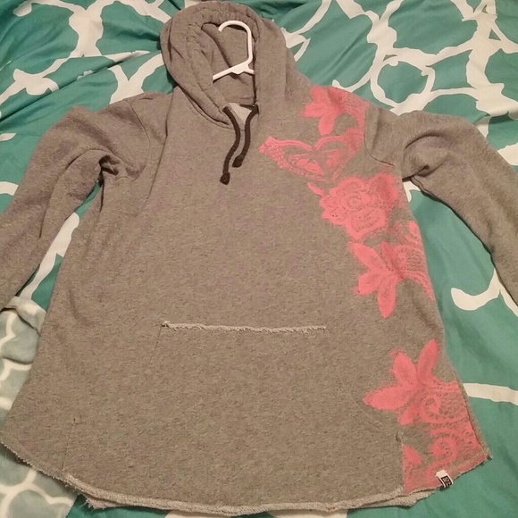 Roxy sweatshirt size large
