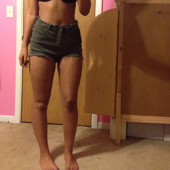 army green highwasited shorts