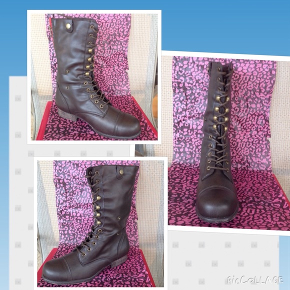 *SOLD* Winens Boot Lace Up and Zippered - Picture 2 of 4