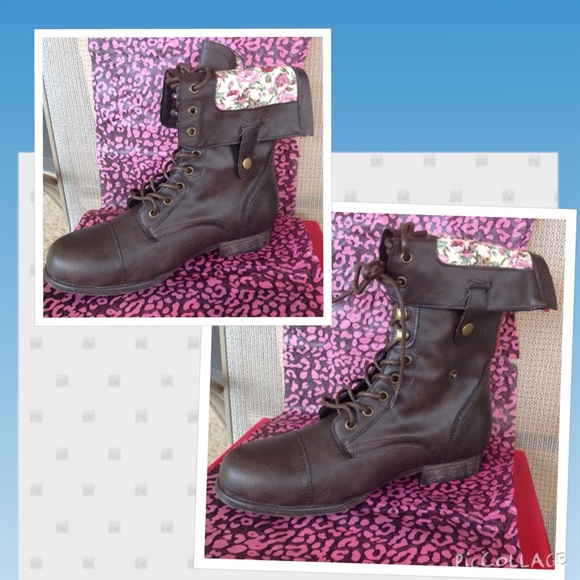 *SOLD* Winens Boot Lace Up and Zippered - Picture 3 of 4
