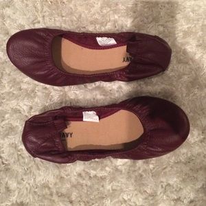 Burgundy ballet flats