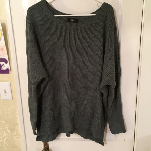 Slouchy Seater