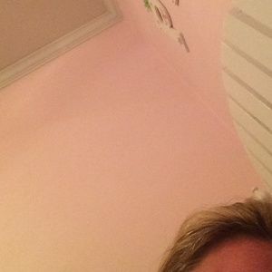 Meet your Posher, Christy