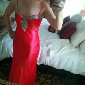 Coral Red Gown/Prom/Homecoming Dress Rhinestones