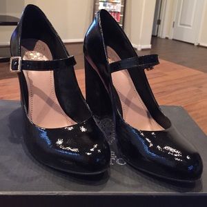 Vince Camuto Vionet Pump