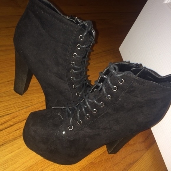 Cute Velvet booties