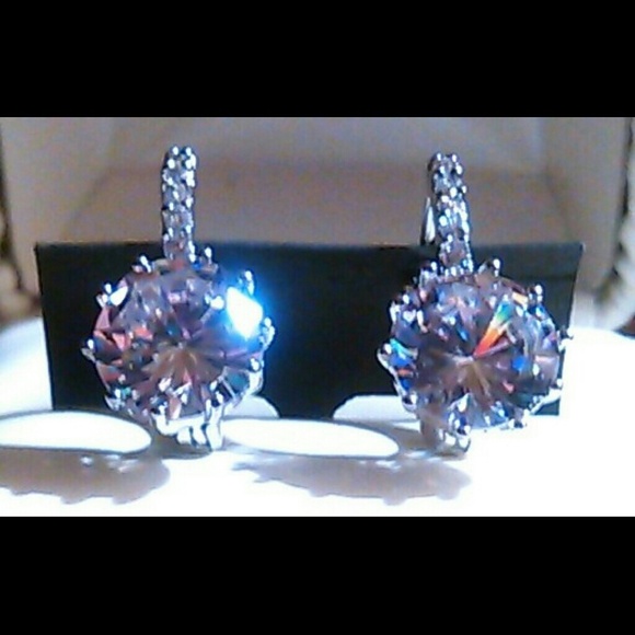 NWOT Diamonique Drop Earrings