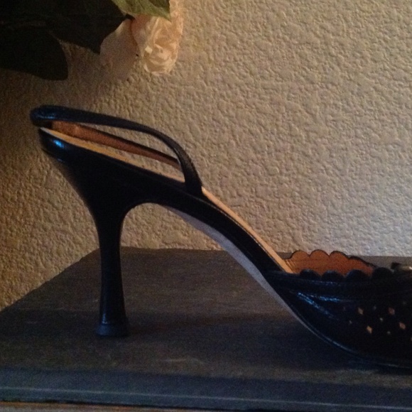 Isaac Mizrahi classic slingbacks - Picture 3 of 6