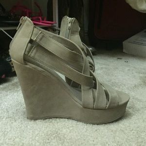 Chinese Laundry Nude Wedge