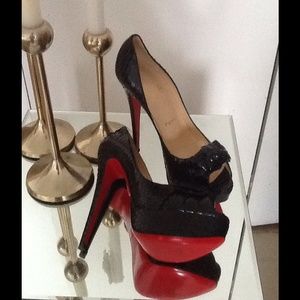 Christian Louboutin MADAME BUTTERFLY PUMP 150 PYTH